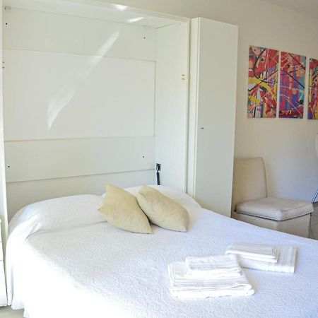 Monoambiente Super Amplio Y Comodo, Ideal Para Explorar La Ciudad Buenos Aires Dış mekan fotoğraf