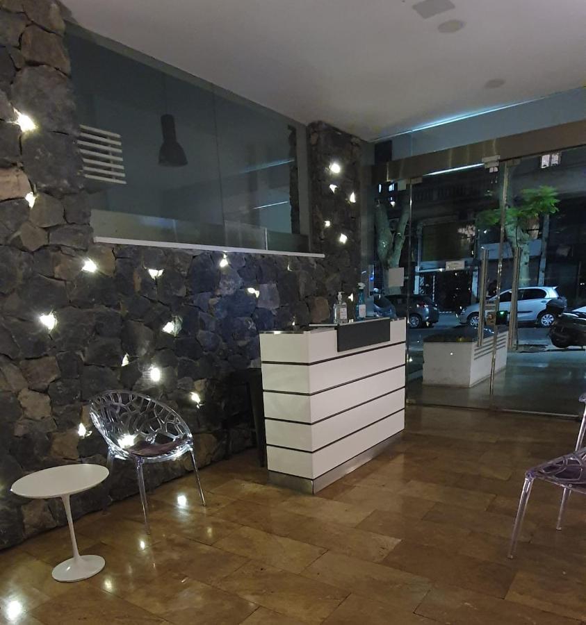 Monoambiente Super Amplio Y Comodo, Ideal Para Explorar La Ciudad Buenos Aires Dış mekan fotoğraf