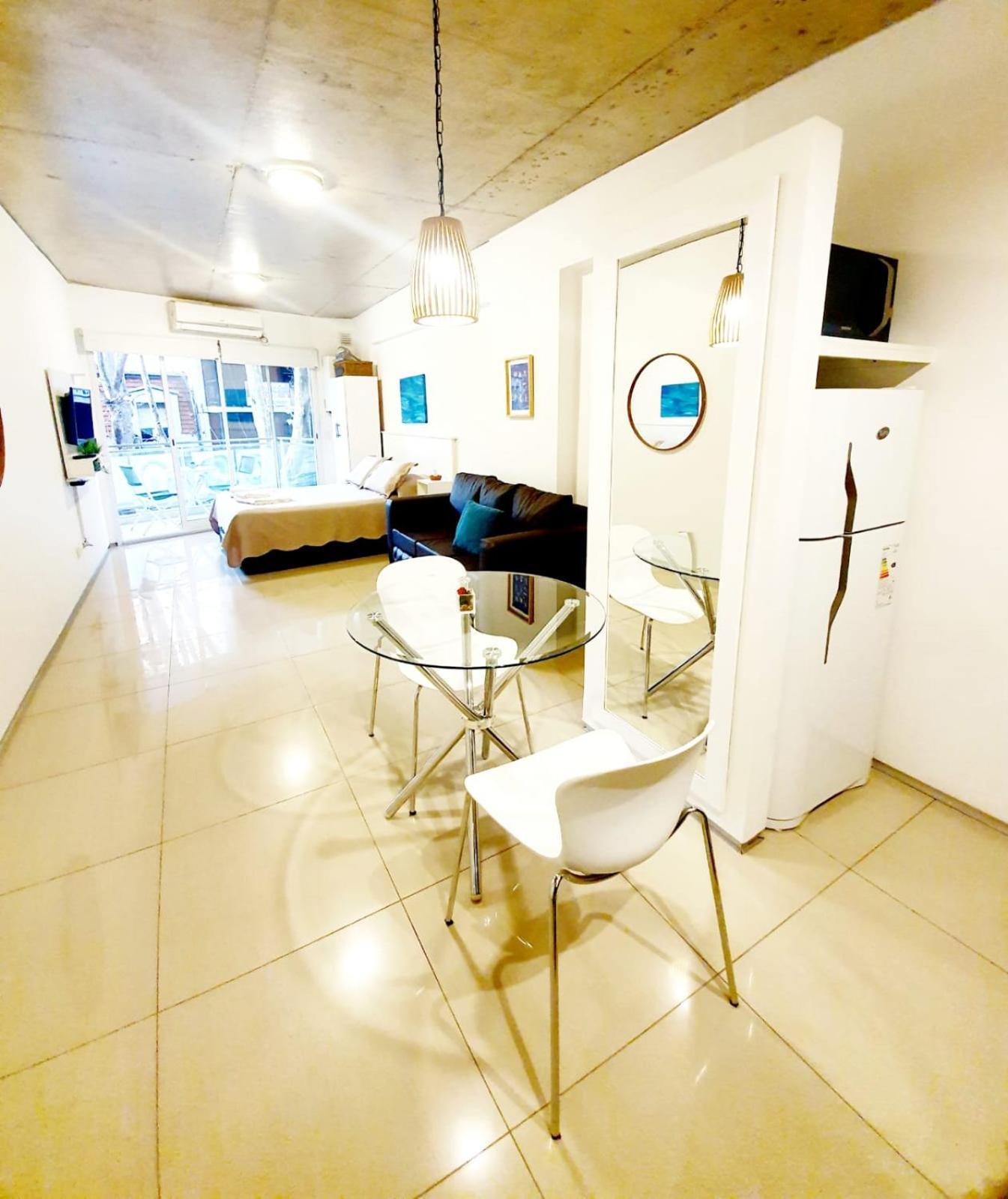Monoambiente Super Amplio Y Comodo, Ideal Para Explorar La Ciudad Buenos Aires Dış mekan fotoğraf